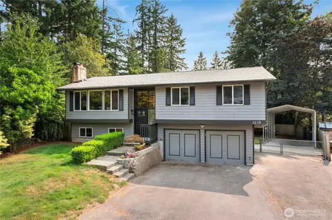 3235 Westminster Dr SE, Port Orchard, WA 98366