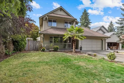 1027 SW 352nd St, Federal Way, WA 98023