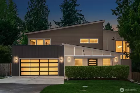 2718 NE 90th St, Seattle, WA 98115