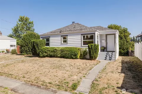 132 N Cambrian, Bremerton, WA 98312