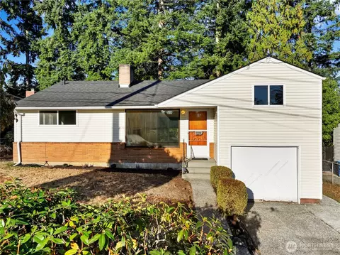 14857 Wallingford Ave N, Shoreline, WA 98133