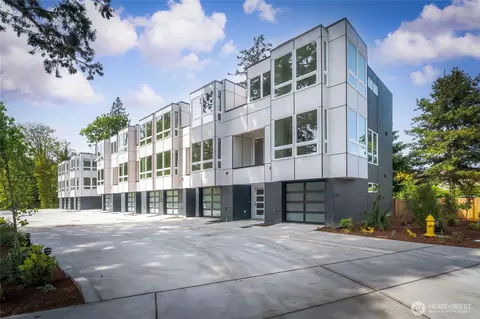 12225 Roseberg Ave S #5, Seattle, WA 98168