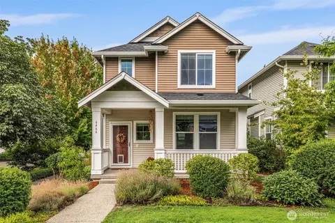 6466 High Point Dr SW, Seattle, WA 98126