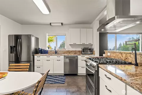 Kitchen - 1721 63rd St SE, Everett, WA 98203 photo 2 of 2