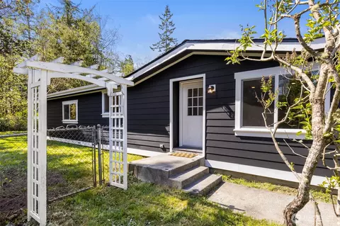 2012 Queen Anne Pl, Port Townsend, WA 98368