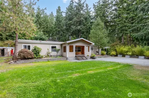 159 E Crescent Harbor Rd, Oak Harbor, WA 98277
