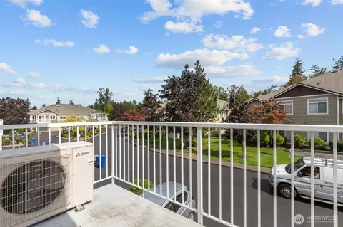 535 241st Ln SE, Sammamish, WA 98074