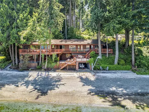 1678 NE Jacobson Rd, Poulsbo, WA 98370