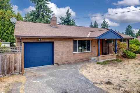 324 S 193rd St, Des Moines, WA 98148