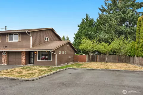 1721 Madison St #E, Everett, WA 98203
