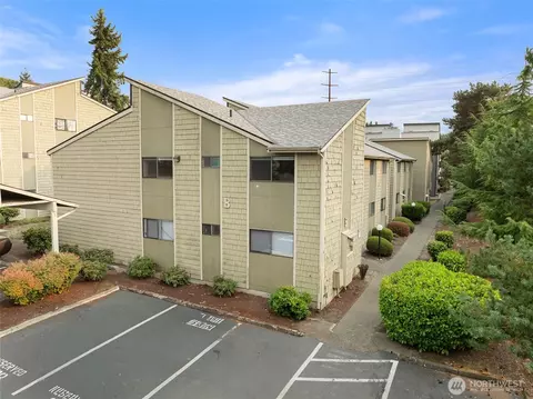 2020 Grant Ave S #B106, Renton, WA 98055