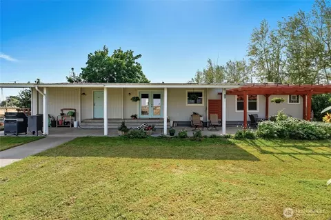 7082 Stateline Rd, Touchet, WA 99360