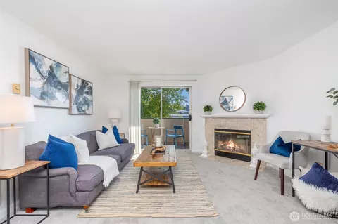17624 1st Ave S #A305, Burien, WA 98148