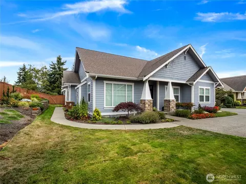 7270 Rosemount Cir, Tacoma, WA 98465