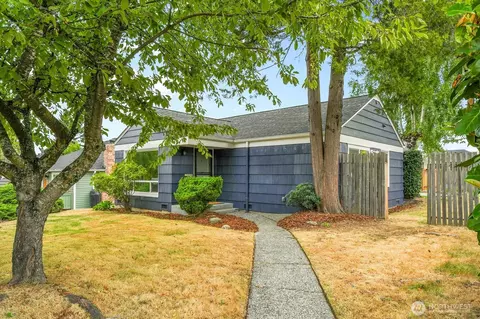 10062 61st Ave S, Seattle, WA 98178