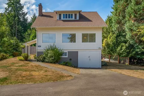 10110 SE Southworth Dr, Port Orchard, WA 98366