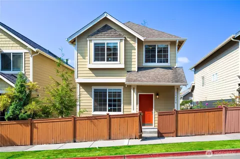 Exterior - 24038 40th Ave SE, Bothell, WA 98021 photo 2 of 4