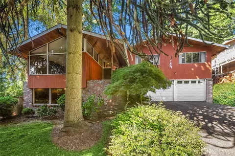 2708 NE 195th Pl, Shoreline, WA 98155