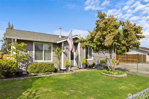 Exterior - 2985 Sun Mountain Dr, Enumclaw, WA 98022 photo 1 of 14