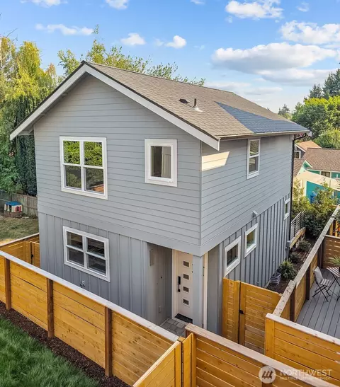 7348 22nd Ave NW, Seattle, WA 98117