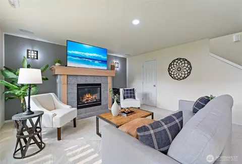 Living - 20418 Springbrook Rd SE, Monroe, WA 98272 photo 3 of 3