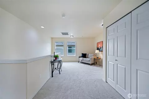 Entry Way - 20418 Springbrook Rd SE, Monroe, WA 98272 photo 2 of 2