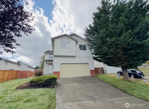 1524 199th St E, Spanaway, WA 98387