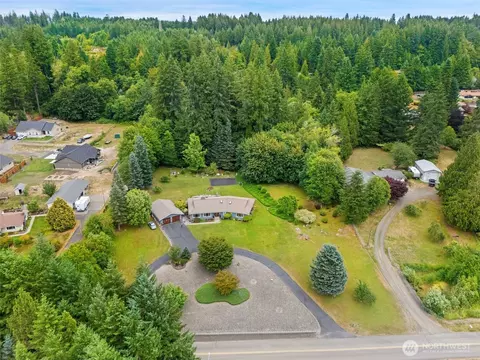 200 NE Riverhill Dr, Belfair, WA 98528