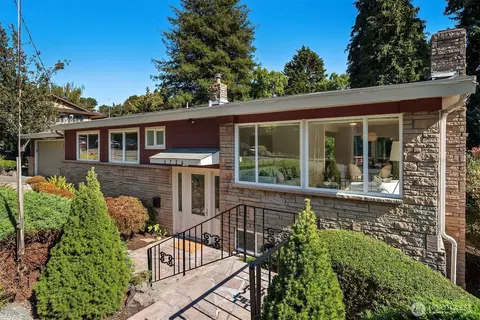 6726 48th Ave SW, Seattle, WA 98136