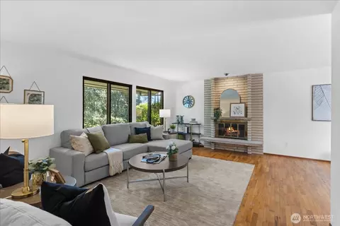 Living - 23711 80th Ln W, Edmonds, WA 98026 photo 1 of 3