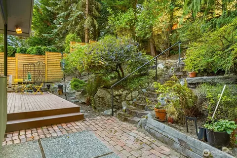 Exterior - 23711 80th Ln W, Edmonds, WA 98026 photo 5 of 7