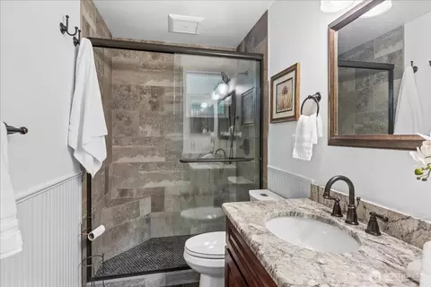 Bath - 23711 80th Ln W, Edmonds, WA 98026 photo 2 of 3