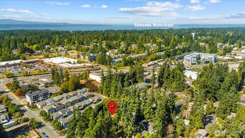 View/Area - 23711 80th Ln W, Edmonds, WA 98026 photo 4 of 5