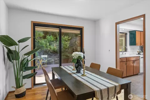 Dining - 23711 80th Ln W, Edmonds, WA 98026 photo 2 of 3