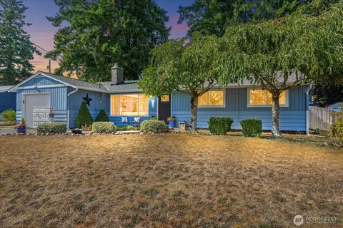 17706 62nd Pl W, Lynnwood, WA 98037