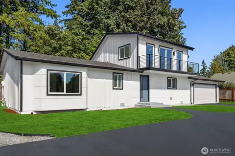 22841 32nd Ave W, Brier, WA 98036