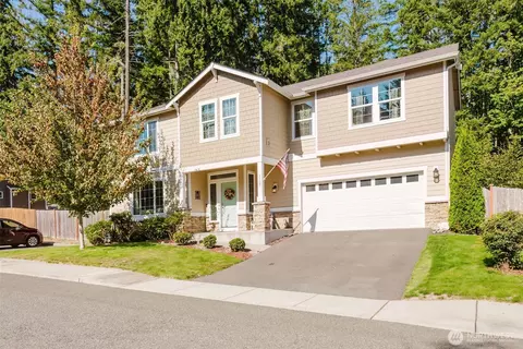 3707 SE Chesterton Dr, Port Orchard, WA 98366
