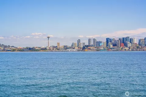 1706 Alki Ave SW #B, Seattle, WA 98116