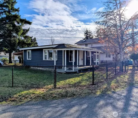 730 N Adams St, Westport, WA 98595