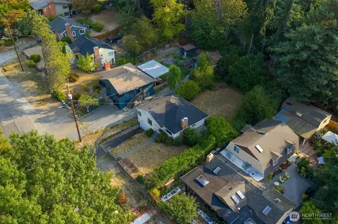 10522 41st Pl NE, Seattle, WA 98125