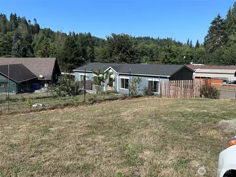 52 S Hemlock Ln, Port Angeles, WA 98362