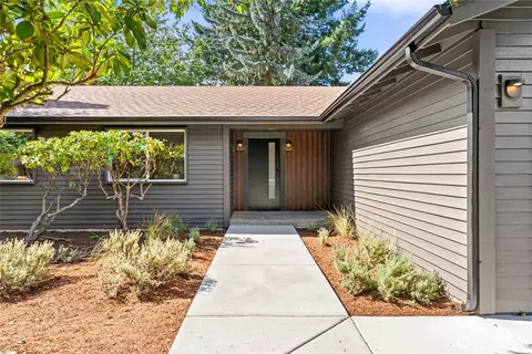 15203 111th Ave NE, Bothell, WA 98011 photo 2