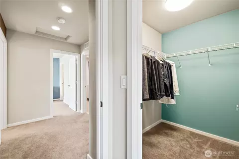 Entry Way - 16910 40th Ave SE, Bothell, WA 98012 photo 6 of 7