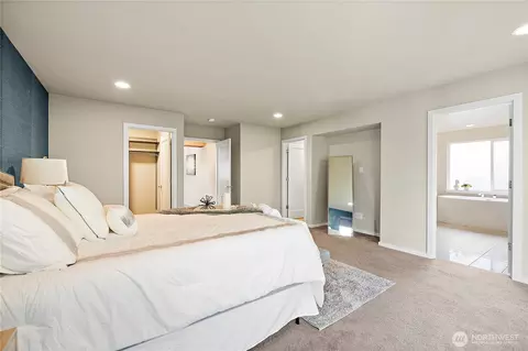Bedroom - 16910 40th Ave SE, Bothell, WA 98012 photo 3 of 6