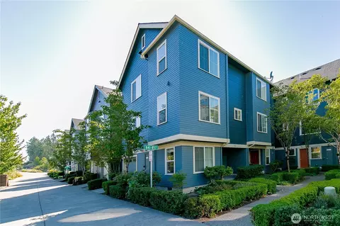 841 5th Pl NE, Issaquah, WA 98029