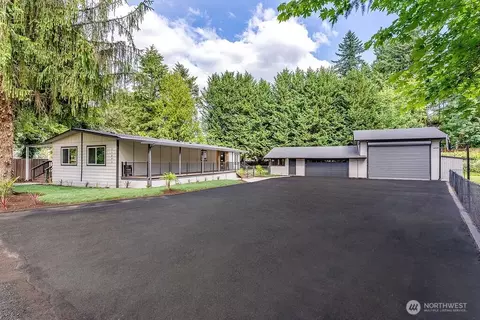 21843 SE 251st Pl, Maple Valley, WA 98038