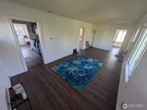 Living - 2010 10th St, Everett, WA 98201 photo 3 of 3