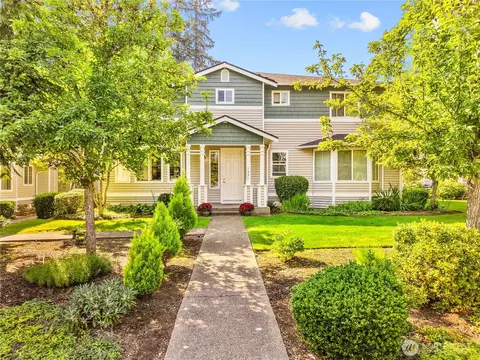 1331 Rowan Ct, Dupont, WA 98327