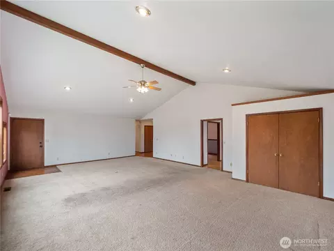 Living - 2839 Christianson Ave, Enumclaw, WA 98022 photo 1 of 3