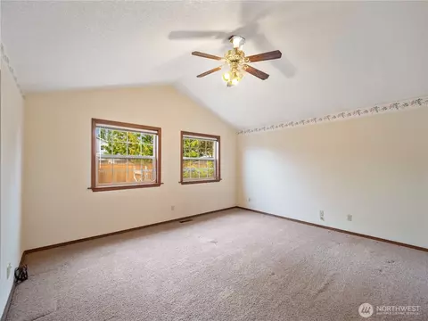 Bedroom - 2839 Christianson Ave, Enumclaw, WA 98022 photo 1 of 5